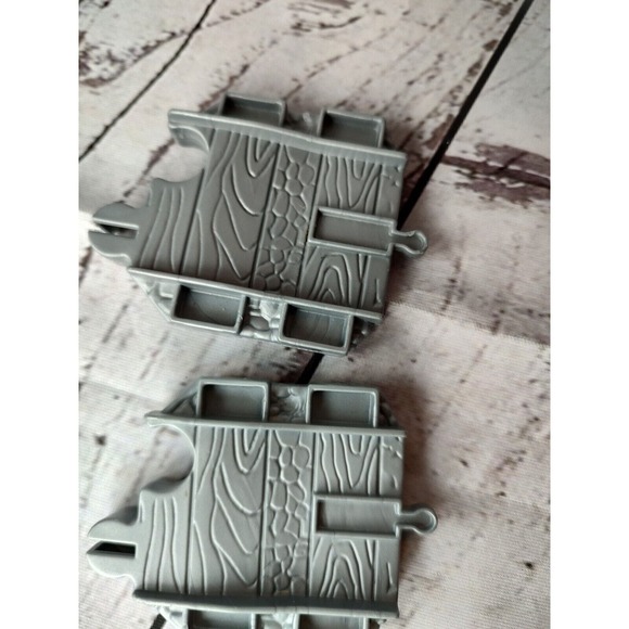 Thomas Train Take Along N Play Gray Plastic Track Adapters Pieces Lot 2 - Picture 2 of 4